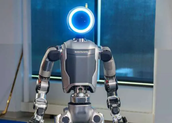 From science fiction to reality: The power of Luoyang in the "joints" of humanoid robots, how does AVE Bearing support the future?
