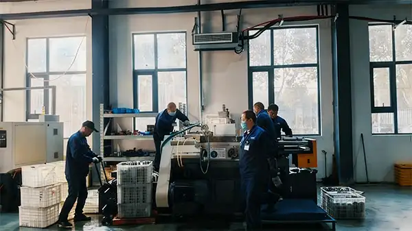 Forging Sharpness! AVE Grinding Workshop: Sharpening blades with craftsmanship, embarking on journeys with passion.